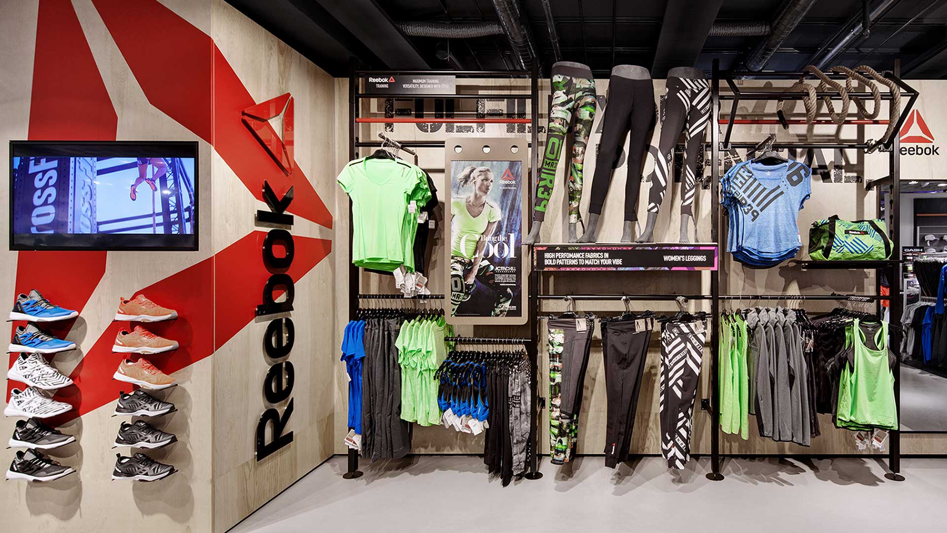 Dart stages the Reebok shop concept for the roll-out of the Reebok Shop-in-Shops 2016 in DACH