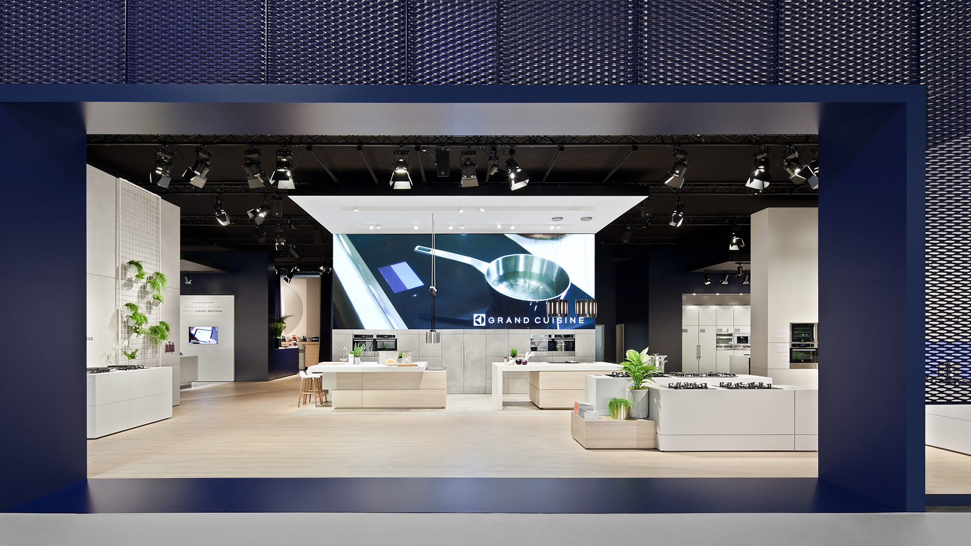 Dart inszeniert den Messestand von Electrolux auf der EuroCucina 2016