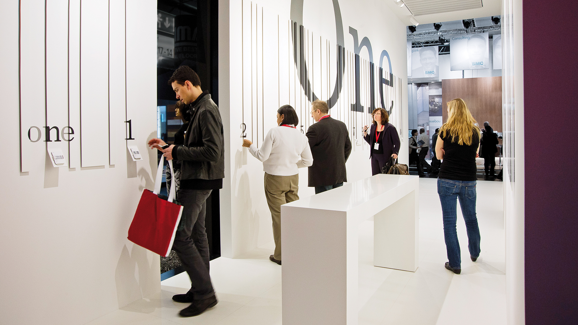 Dart stages the D'art Design Gruppe's own fair stand at the EuroShop 2011