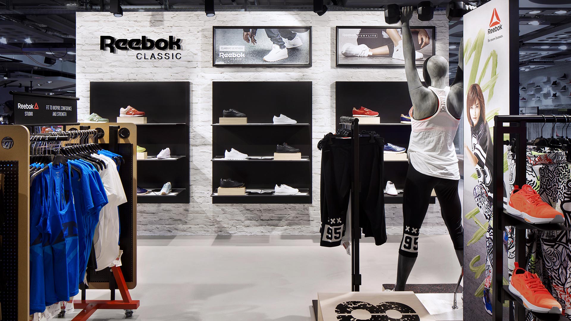 Dart inszeniert das Shop Konzept von Reebok für das Roll-Out der Reebok Shop-in-Shops 2016 in DACH