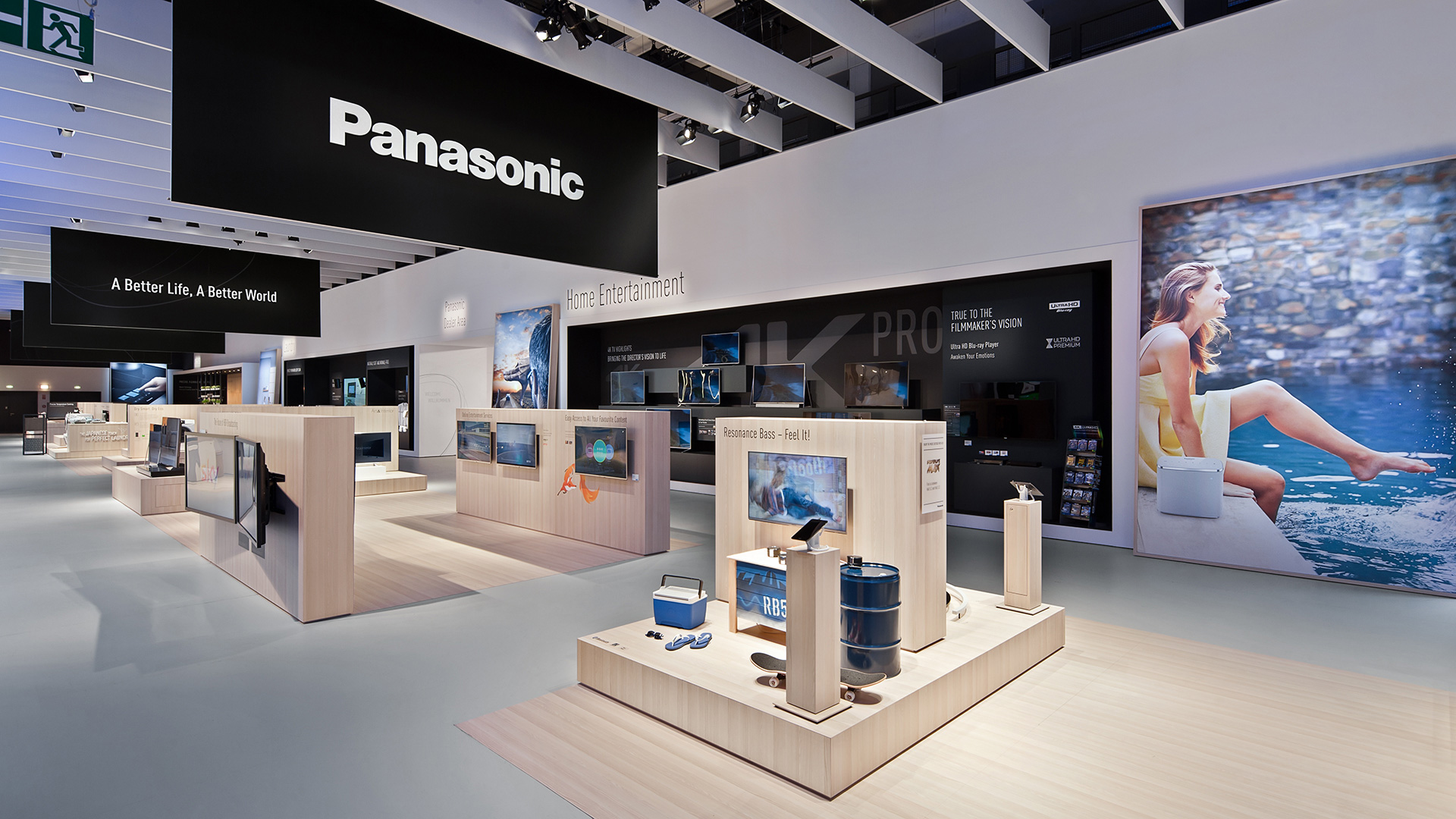 Dart stages the Panasonic fair stand at the IFA 2016