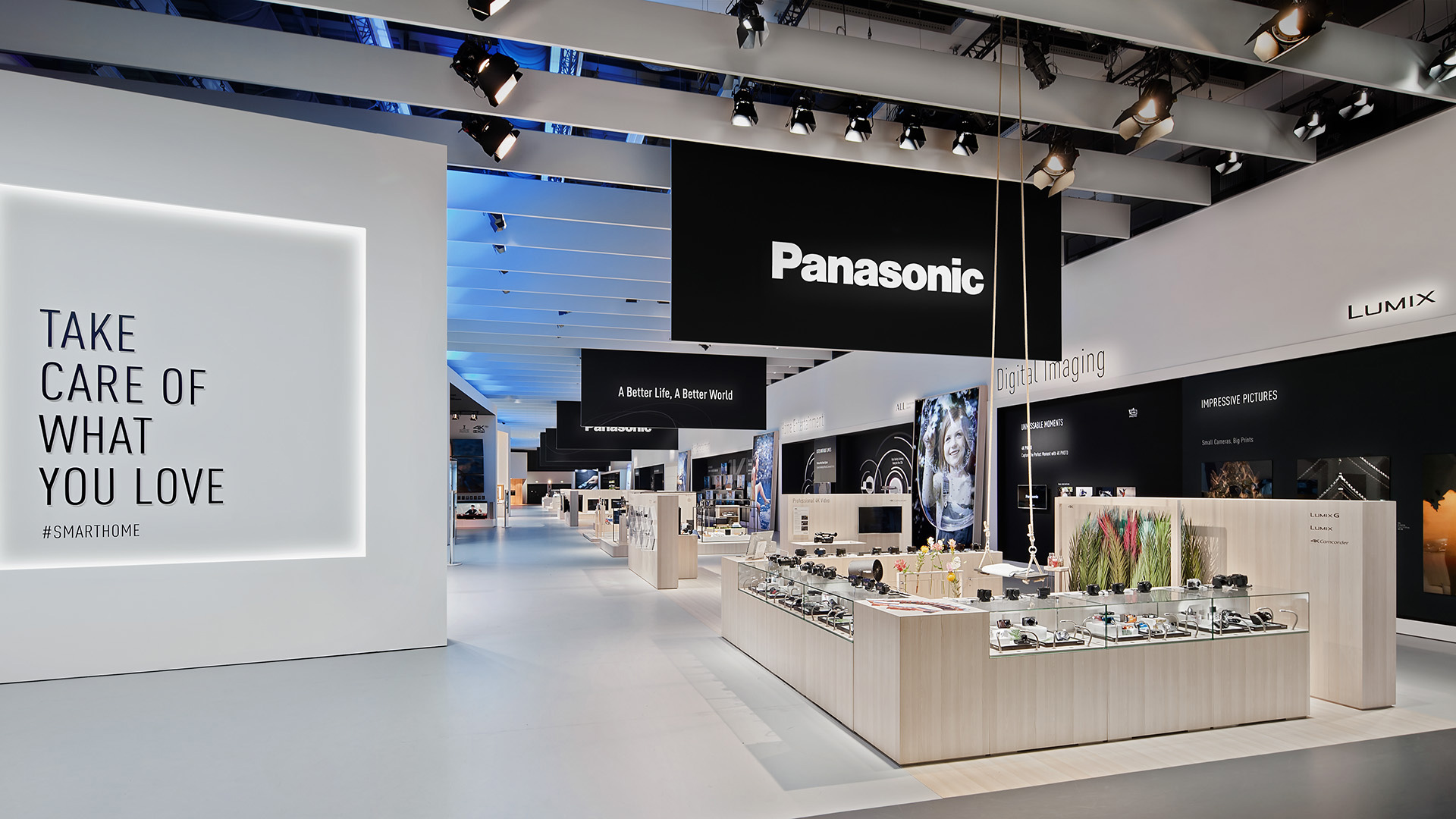 Dart stages the Panasonic fair stand at the IFA 2016